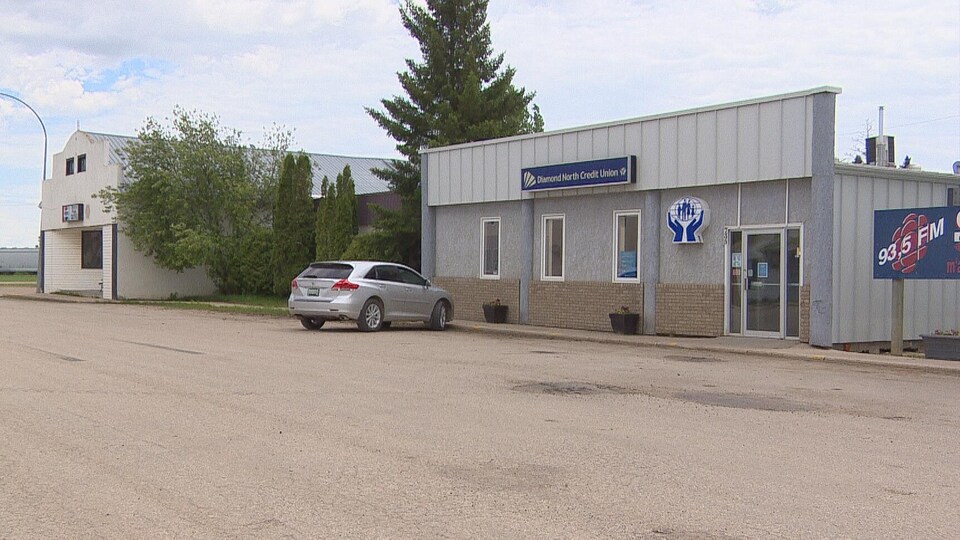 La Caisse populaire (Diamond North) de Zenon Park, en Saskatchewan.