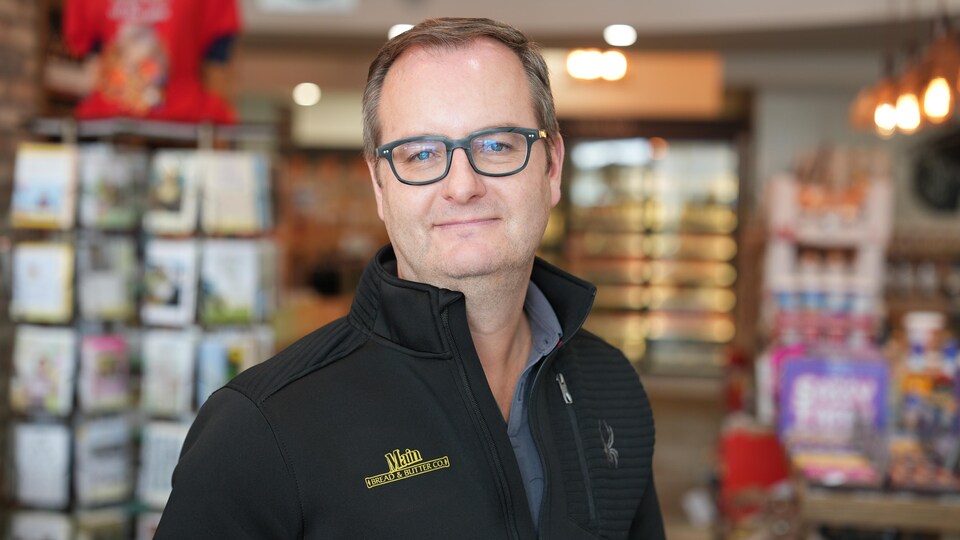 Chris Goertzen photographié dans un commerce de Steinbach, le 27 janvier 2023.