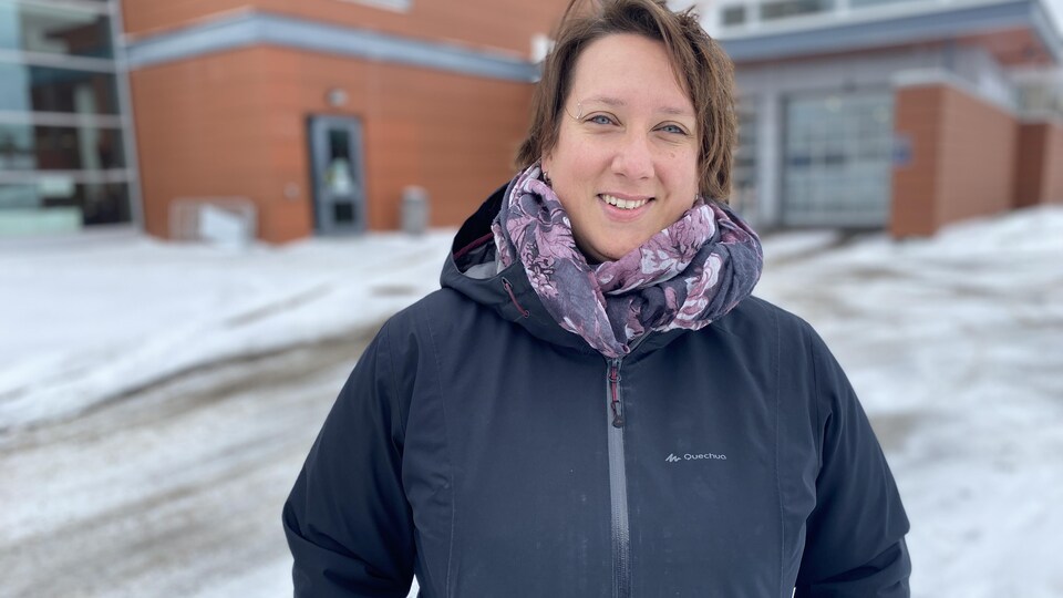 Christine Prégent dehors en hiver.