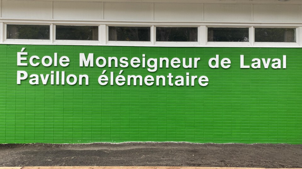 35e5a471f3b542e3a30a6b0224f4a8ab