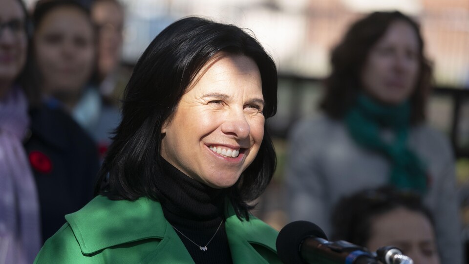 Valérie Plante en conférence de presse.