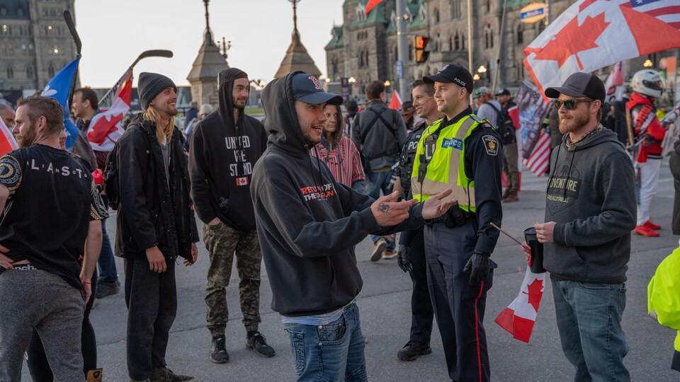 The demonstrators were talking to police.