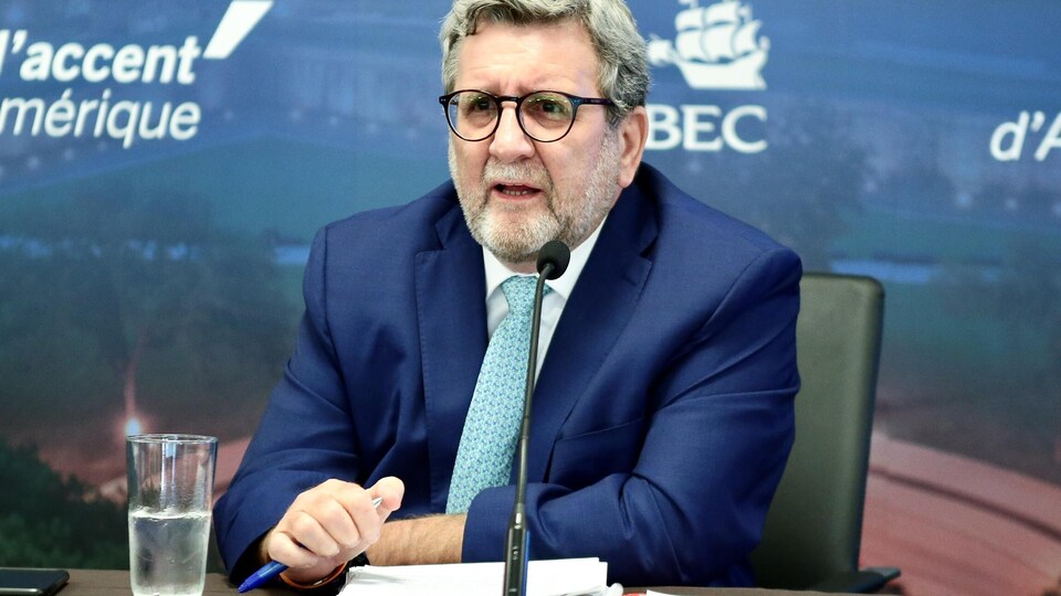 Le maire de Québec, Régis Labeaume, en conférence de presse.