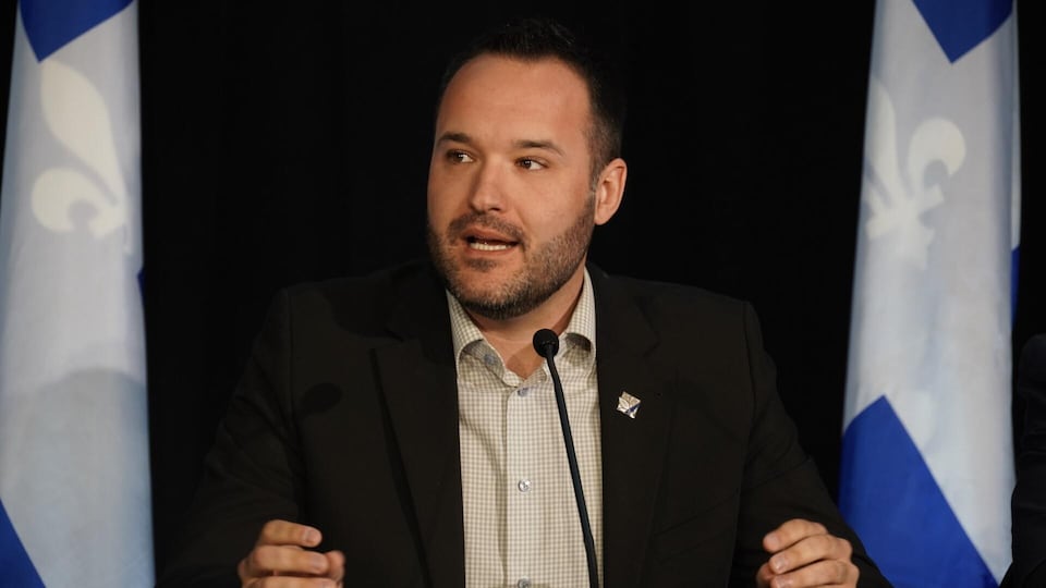 Mathieu Lacombe, Minister of the Family