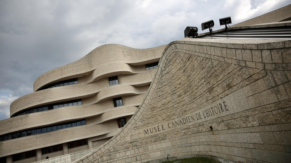 Façade du Musée canadien de l'histoire.