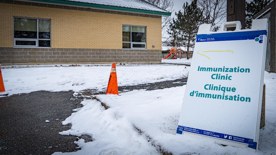 La clinique de vaccination du Centre communautaire Rideauview.