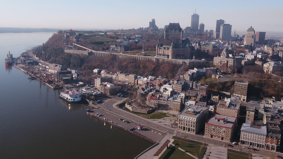 Vue aérienne du Vieux-Québec.