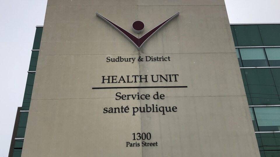 L'édifice de Santé publique Sudbury et districts.