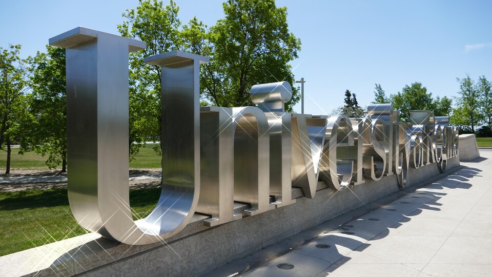 Les cours en présentiel mis sur pause à l'Université de Regina |  Coronavirus 