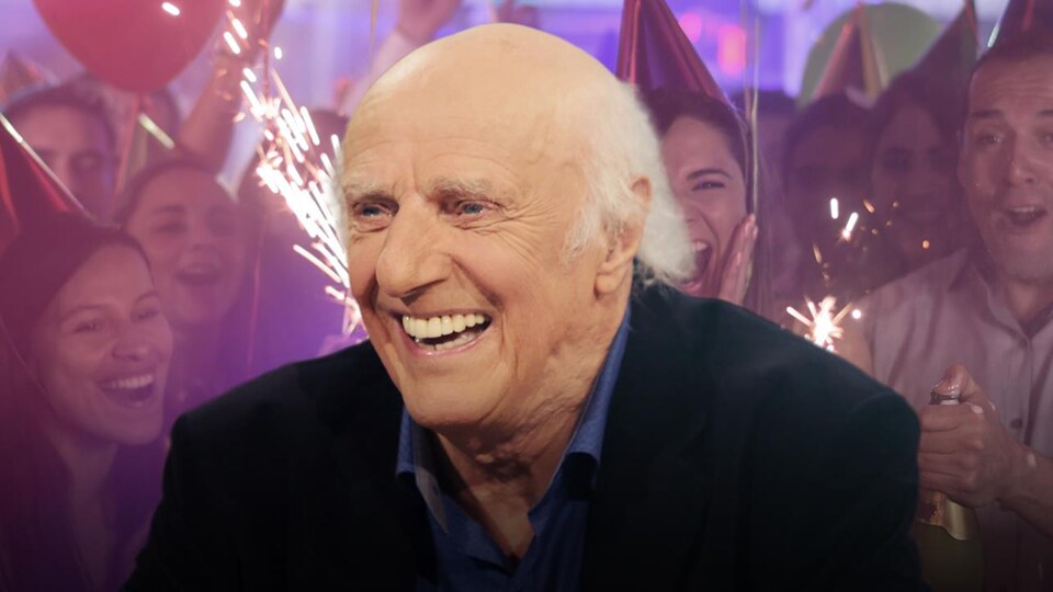 Montage à partir d'une photo de notre poète national et d'un groupe de personnes célébrant un anniversaire.