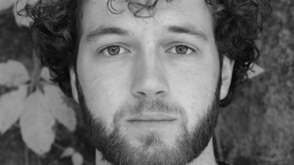 Le poète et comédien acadien Gabriel Robichaud