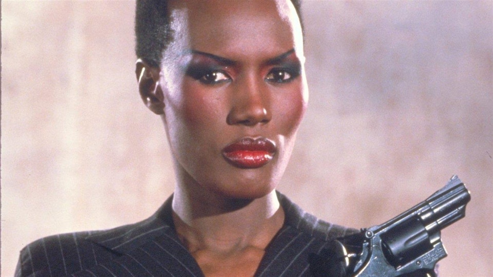 Grace Jones dans le rôle de May Day, dans le film de James Bond Dangeureusement vôtre (1985).