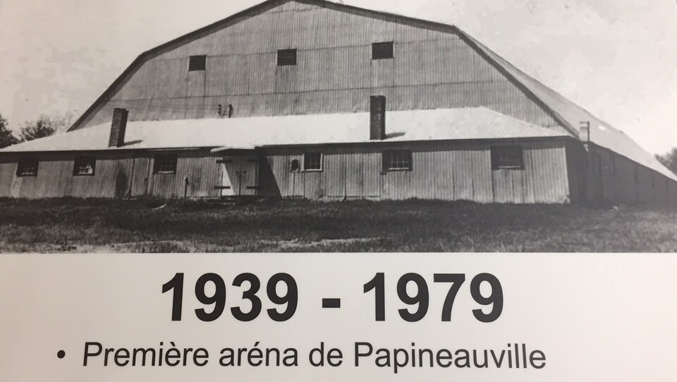 Le premier aréna de Papineauville