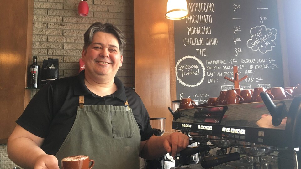 Guido Antongiovanni. propriétaire du Café Toscane de Sept-Îles