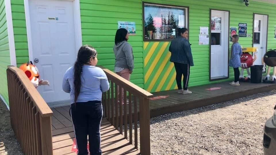 À la découverte des cantines de la Côte Cantine Chez Nat