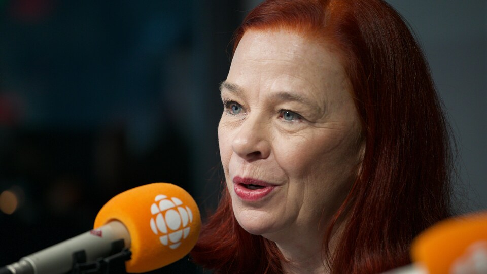 Catherine Tait, en studio