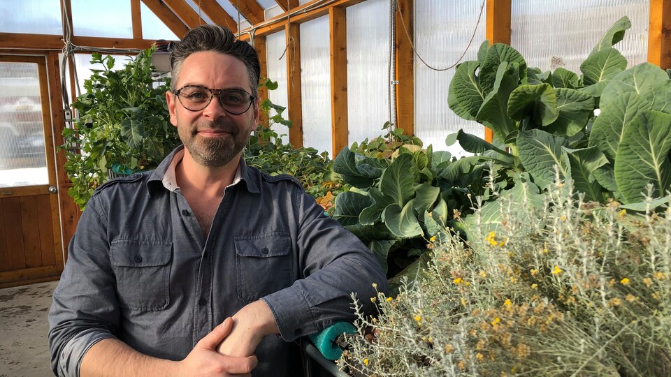 Cédric Mimeault, propriétaire d'une serre à Baie-Comeau