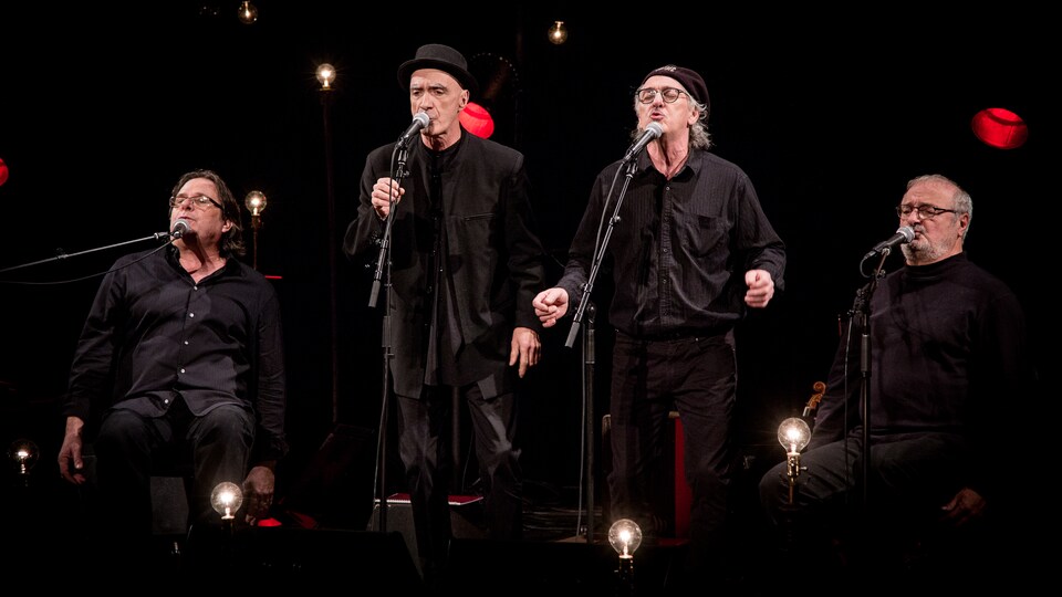 Les Charbonniers de l'enfer lors du spectacle des Fêtes Excusez-les!