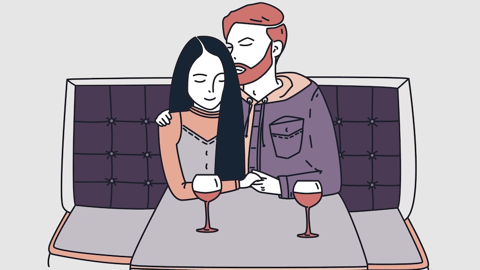 Une illustration d'un couple qui se tient par la main, assis sur une banquette devant des verres de vin