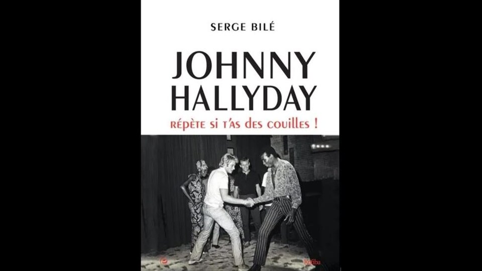 Couverture du livre : Johnny Hallyday fait un bras de fer sur une piste de danse.