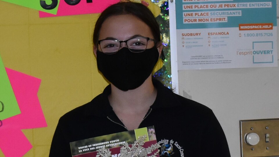 Darquise Frappier présente le livre Le «moi» autochtone.