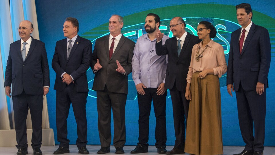 Les candidats à la présidentielle brésilienne : (Gauche à droite) Henrique Meirelles (MDB), Alvaro Dias (PODE), Ciro Gomes (PDT), Guilherme Boulos (PSOL), Geraldo Alckmin (PSDB), Marina Silva (REDE) and Fernando Haddad (PT).