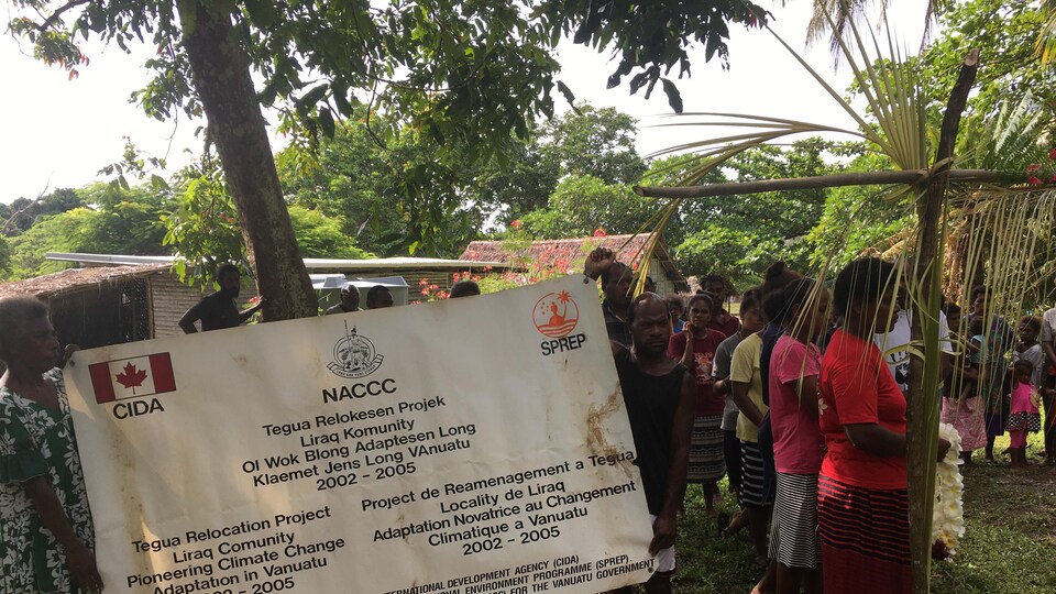 Une banderole présentant le village.