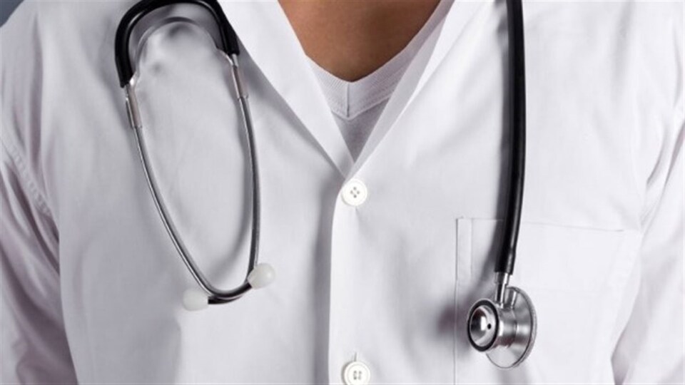 Un professionnel de la santé