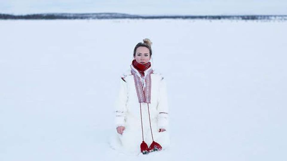 L'artiste sami Elle Marja Eira