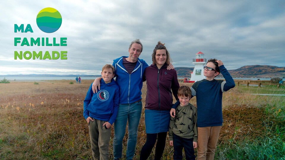 La famille Proulx-Labrie baptisée : Ma famille nomade prête pour l'aventure de six mois en voyage.