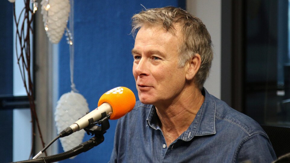 Franck Dubosc en studio.