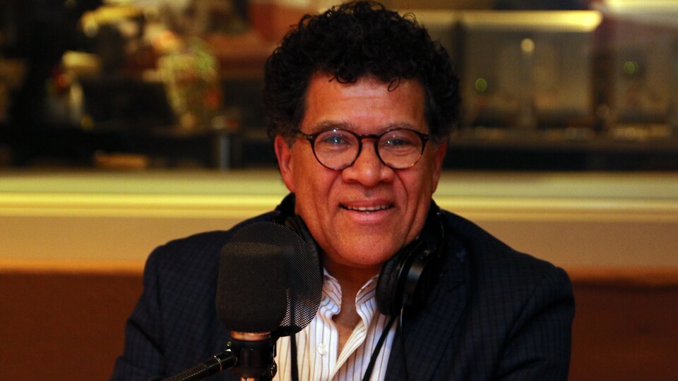 L'auteur franco-torontois d'origine haïtienne, Gabriel Osson