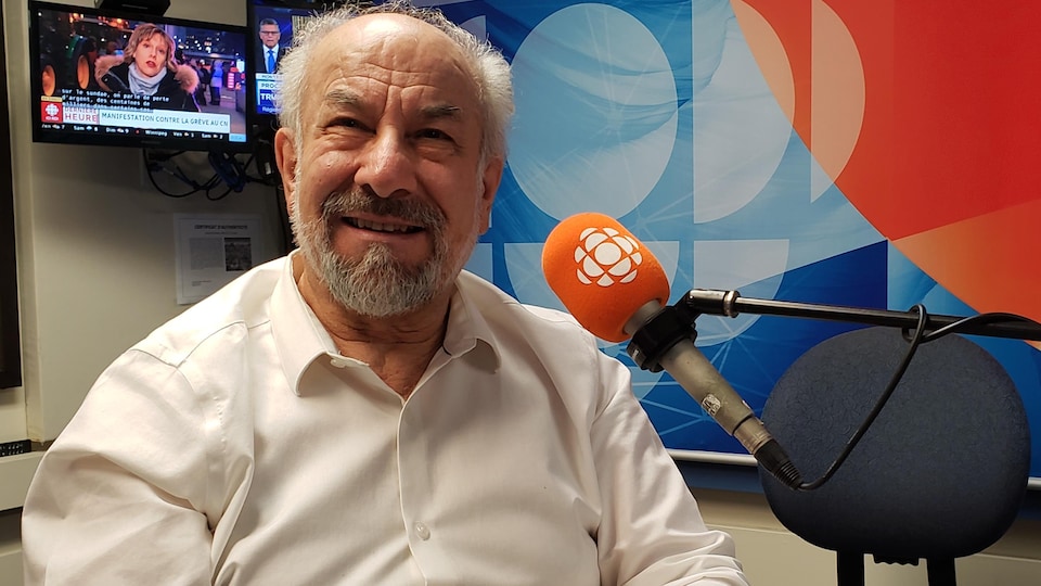Giuseppe Benedetto face à la caméra