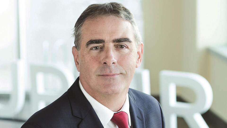 Marcel Groleau, le président général de l’Union des producteurs agricoles (UPA), regarde la caméra.