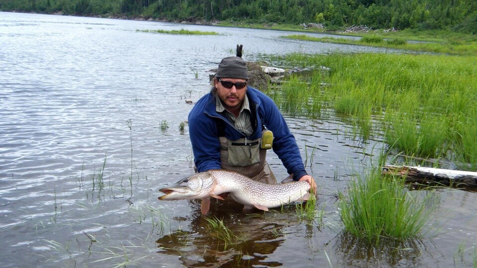 Découvrir le grand brochet du nord avec Jocelyn LeBlanc