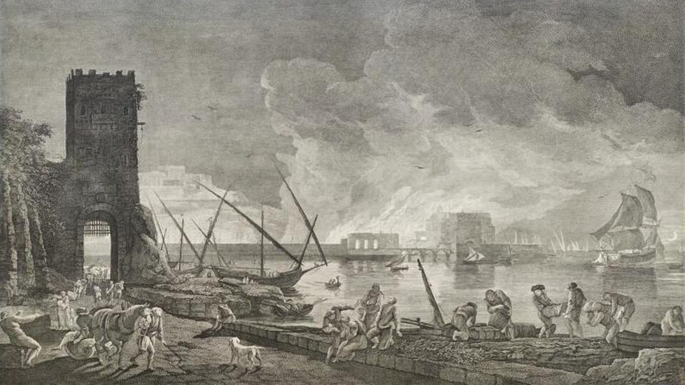Image montrant des bâtiments près de l'eau et des personnes transportant de la marchandise, avec de la fumée en arrière-plan.
