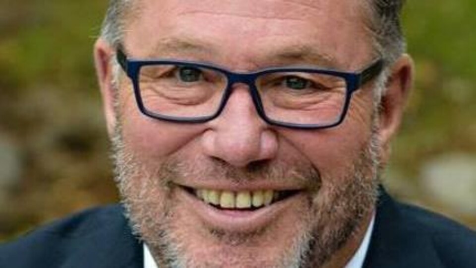 Portrait de Guy Lamarche.
