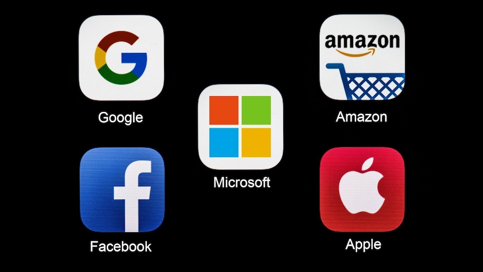 Les logos des géants de l'internet; Google, Apple, Facebook, Amazon et Microsoft
(GAFAM)