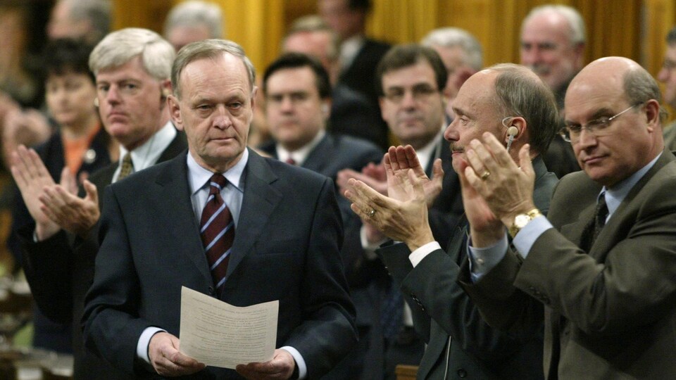 Le premier ministre Jean Chrétien à la Chambre des communes, le 17 mars 2003.