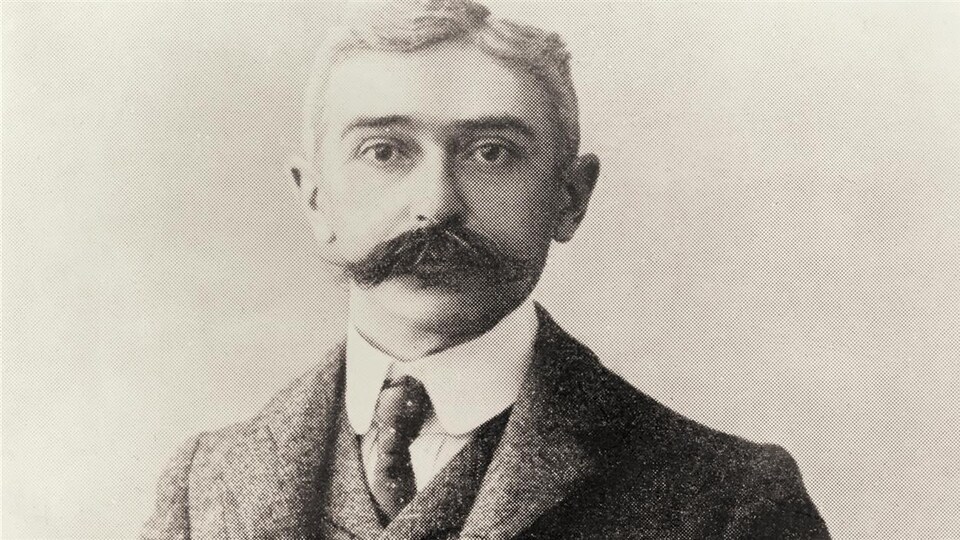Pierre de Coubertin.