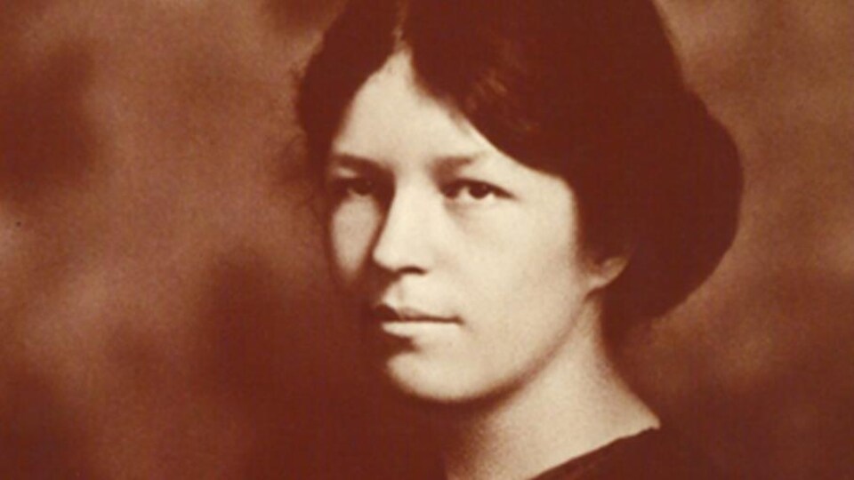 Marie Gérin-Lajoie en page couverture du livre Marie Gérin-Lajoie : De mère en fille, la cause des femmes, d'Hélène Pelletier-Baillargeon.