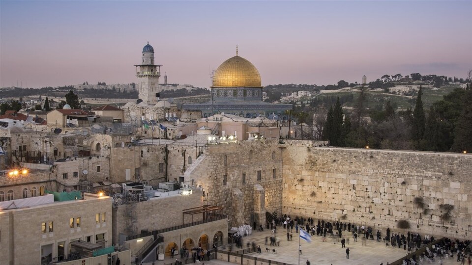 Le mur des Lamentations et le dôme du Rocher, à Jérusalem