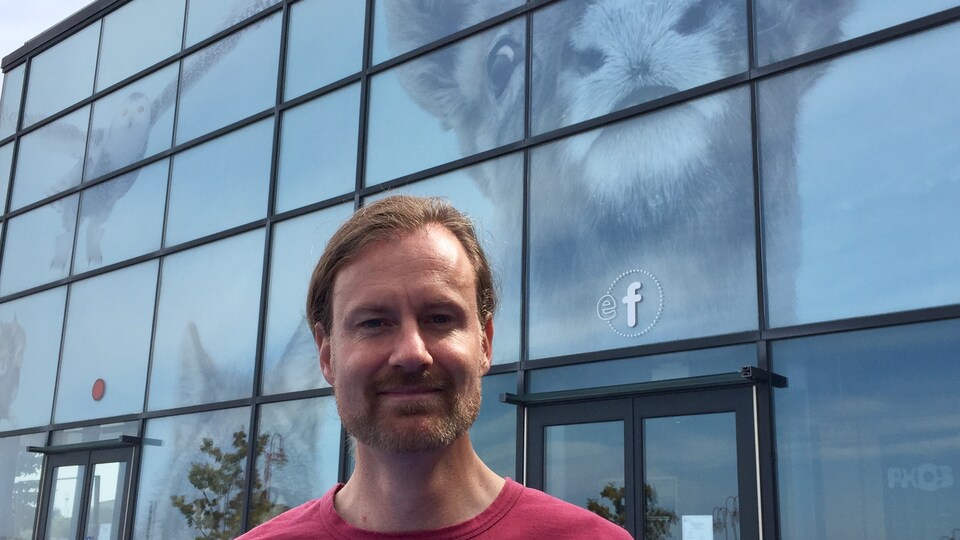 Des portraits animaliers de Hugues Deglaire en format géant à Matane.