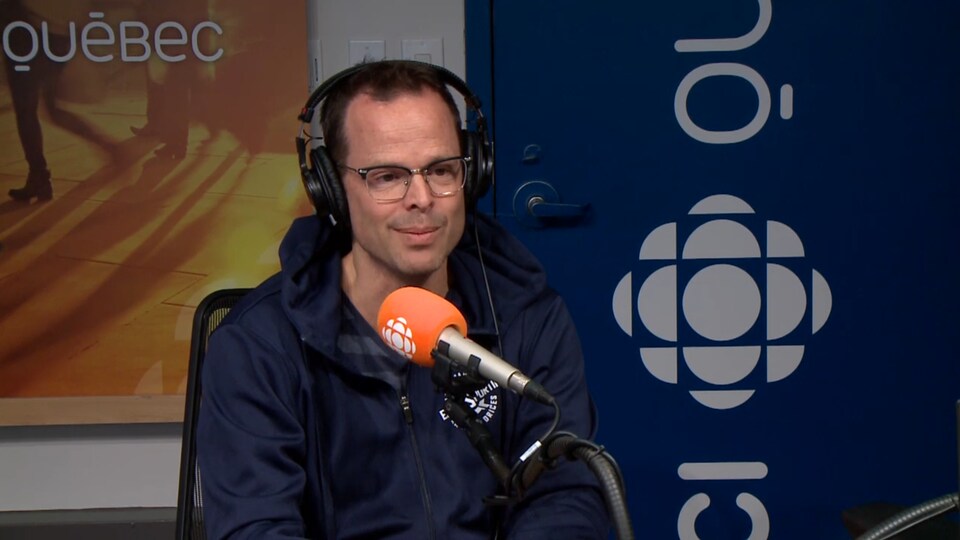 Jean-Luc Brassard est en studio pour partager son expérience dans le sport.