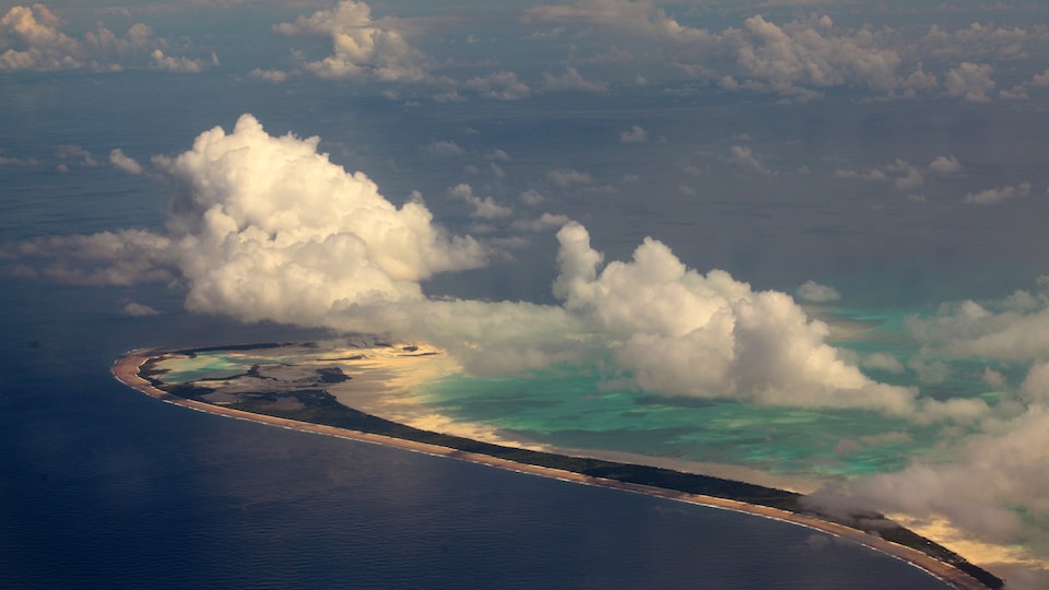 Une île de l'archipel de Kiribati, situé au centre de l'Océan Pacifique