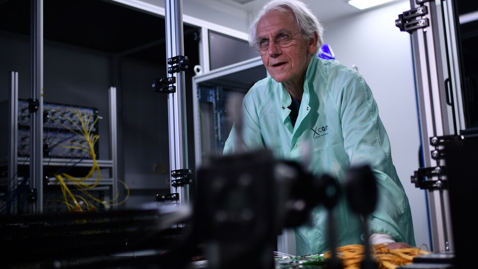 Gerard Mourou dans son laboratoire.