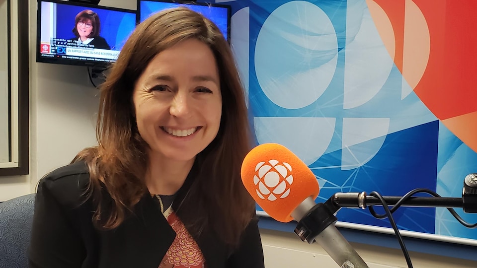 Laure Waridel en studio