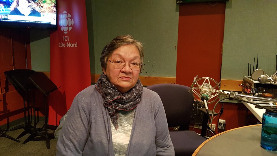Laurette Grégoire, présidente d'honneur du Colloque sur l'éducation, sous le thème « Uashikuekaikan -Tracer le chemin »