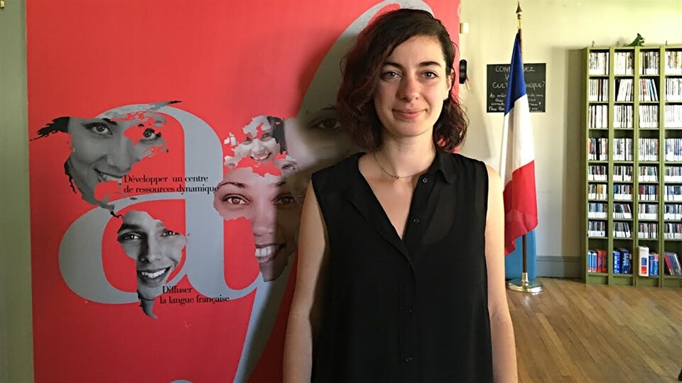 Lucie Taussig, agente de culture et de communications, dans les locaux de l'Alliance.