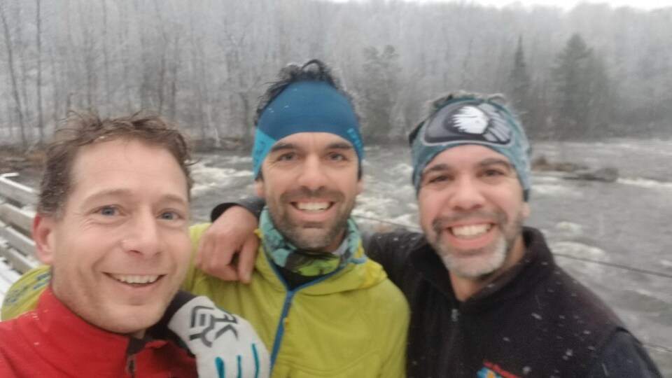 Les aventuriers Frédéric Dion, Daniel Barriault et Jacob Racine